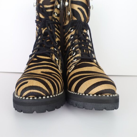 Aqua Women’s Tiger Print Jax Studded Hiker Combat Boots Lace Up Round Toe 5.5 - Picture 2 of 16